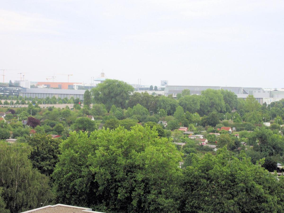Private Apartment Near Fair Ground Hannover Ngoại thất bức ảnh