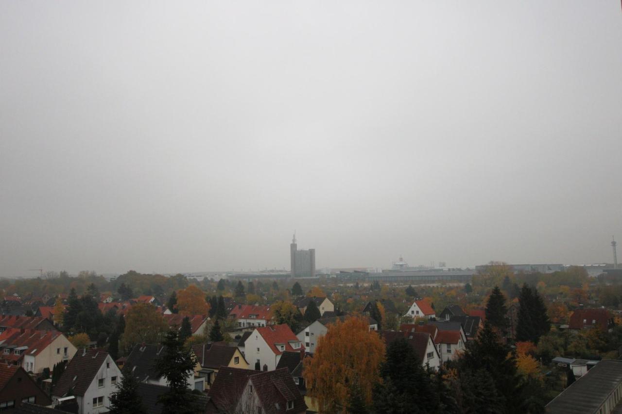 Private Apartment Near Fair Ground Hannover Ngoại thất bức ảnh